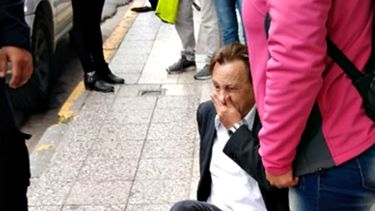 tremendo: en plena calle golpearon a un intendente y lo fracturaron