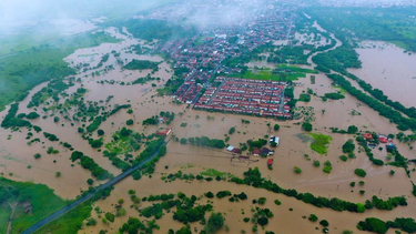 Inundaciones en Brasil: Bolsonaro se negó a recibir la ayuda ofrecida por la Argentina