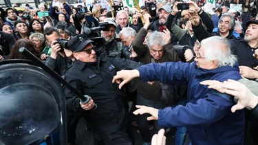 casacion anulo un fallo y ordeno investigar la represion policial a jubilados