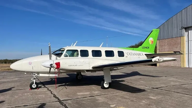 Características. El avión navajo chieftain tiene 36 años y la base de la subasta es de 160 mil dólares.&nbsp;