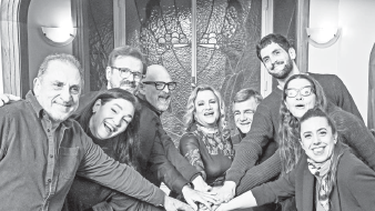 los pimpinela llevan su historia a la pantalla grande
