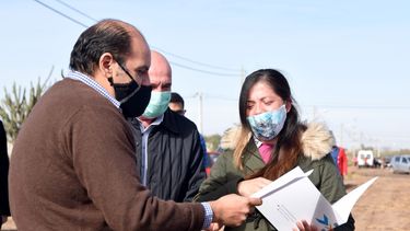 Capital: 30 familias recibieron terrenos para construir su casa