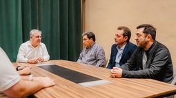 En reuniones. Natella, anunciado ministro de Gobierno, ya forma parte de las reuniones del gobernador. En reuniones. Natella, anunciado ministro de Gobierno, ya forma parte de las reuniones del gobernador.