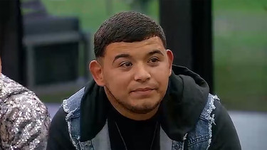 brian, el exparticipante de gran hermano, regreso a vender alfajores en el tren