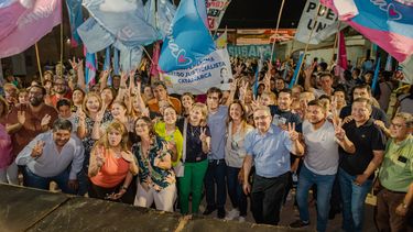 Ante el escenario de paridad, el Gobierno acelera la campaña por Sergio Massa
