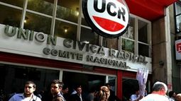 La UCR: Ninguna crisis se resuelve avasallando la institucionalidad democrática