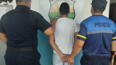 detenido en un colectivo por pedido de captura