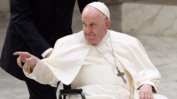 El Papa Francisco reveló que firmó una carta de renuncia por si le falla la salud