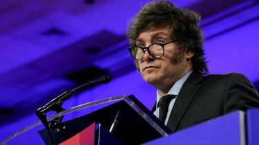 el gobierno quiere rematar 27 mil hectareas del inta y echar a 1.500 tecnicos