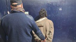 Arrebató una mochila y terminó en un calabozo