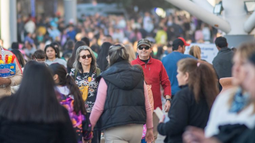 Turismo con restricciones ajenas