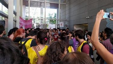 contra el recorte: tomaron el ministerio de ciencia