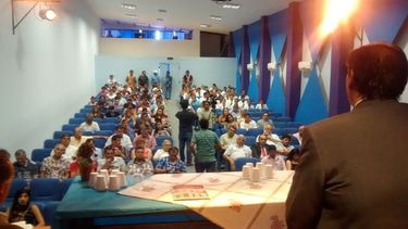 la comision consultiva tuvo su primer audiencia en el interior