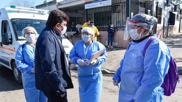 Nuevo día de récord: 1.386 casos confirmados y 30 muertes