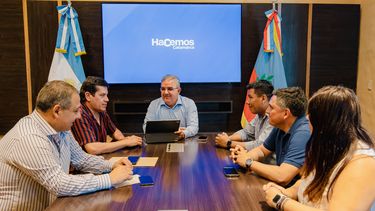 jalil analizo obras viales con intendentes del interior