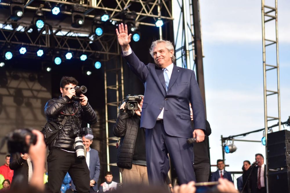 El presidente Fernández encabezó inauguración de los Juegos Evita