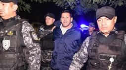 Del Campo. Es el presunto líder de la banda de los usurpadores.