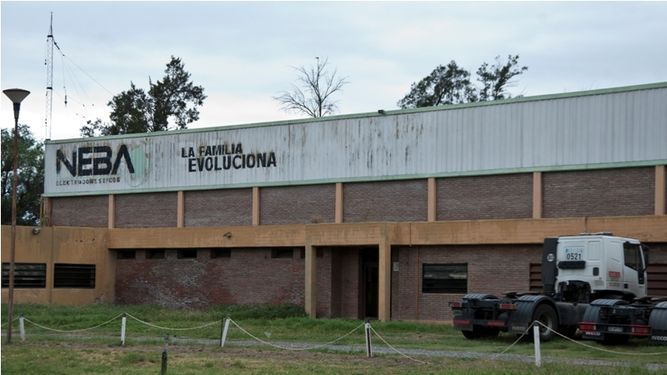 Operario de la ex NEBA cayó desde el techo y se fracturó