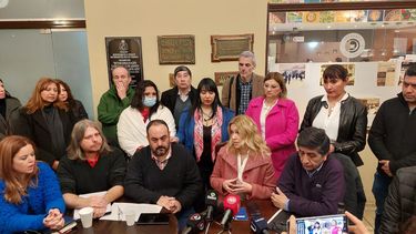 Explotó la interna gremial por la liquidación de sueldos a los agentes públicos