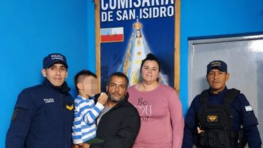 policias lograron estabilizar a un nino mediante la maniobra de heimlich