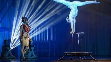 Ni el circo se salva: le robaron las cuchillas y hachas a un malabarista