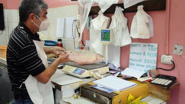 Sube como todo. El precio del pescado aumenta permanentemente.
