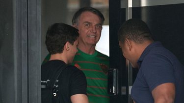 jair bolsonaro fue trasladado a la carcel por presunto intento de fuga