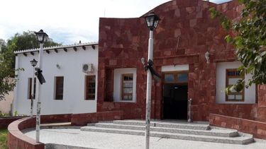 brota agua de cloaca dentro del hospital de fiambala