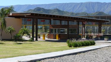 Golpe en el country: robaron 15 mil dólares y 9 millones de pesos de una casa