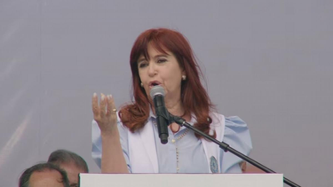 Cristina Kirchner a Milei: Ya que sos tan guapo, desregulá los medicamentos