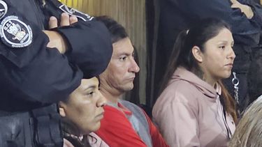 Acusados. Villagra, Toranzos y Martínez en el inicio del juicio por jurados en Belén.