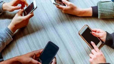 inflacion: las tarifas de telefonia celular subiran un 7,5% en febrero y un 2,5% en marzo