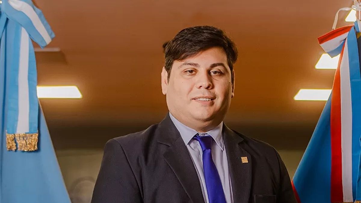 La oposición apuntó contra Saadi por reclamar fondos