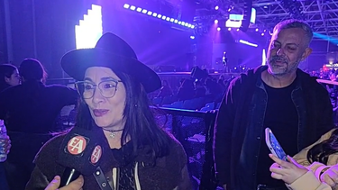 la emocion de la familia de valen vargas antes de su esperado show en el poncho