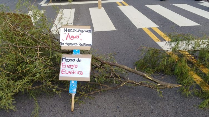 La falta de agua potable en Telaritos, sin solución