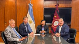 Jalil, Jaldo y Sáenz pidieron revisar el capítulo fiscal Jalil, Jaldo y Sáenz pidieron revisar el capítulo fiscal