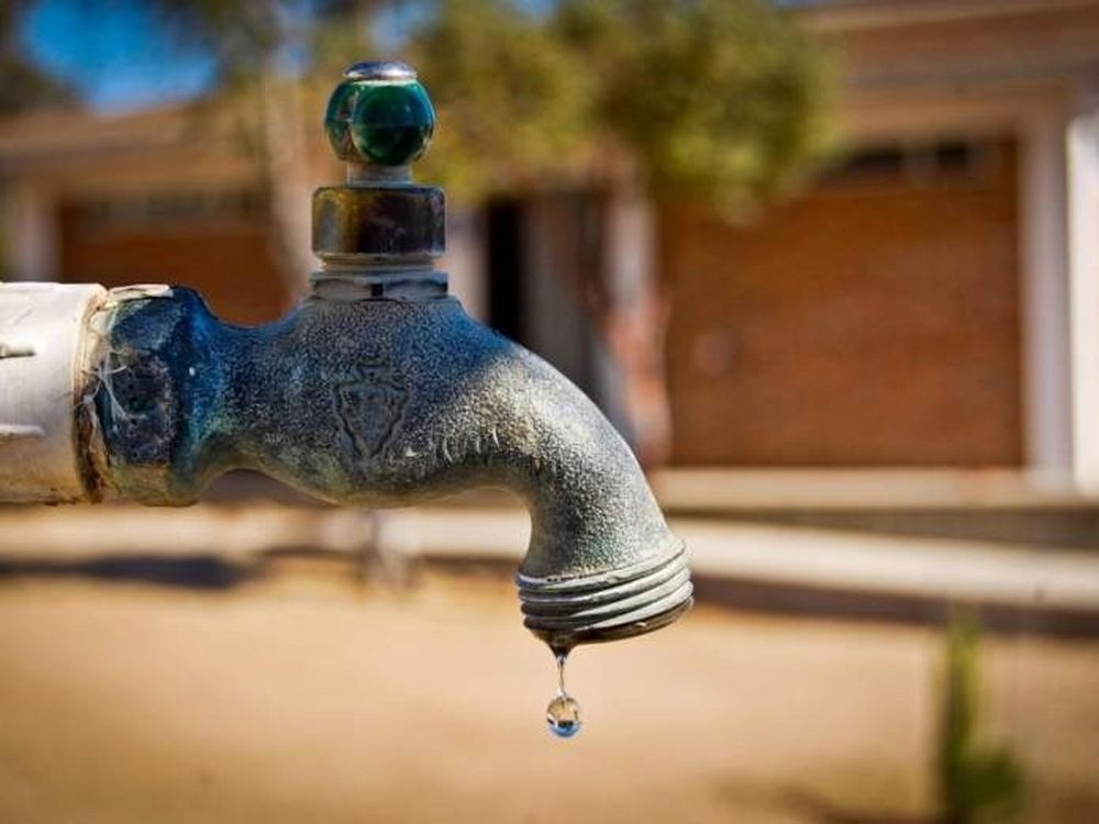 Sin agua potable. Aún no llegó el verano y el servicio tiene falencias.&nbsp;