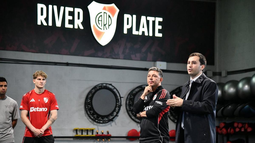 Sorpresa en River: Gallardo convocó a una conferencia de prensa junto a Di Carlo Sorpresa en River: Gallardo convocó a una conferencia de prensa junto a Di Carlo