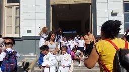 Jornada. Escasa asistencia de alumnos en el casco céntrico. En contraste, multitudinaria marcha docente. Jornada. Escasa asistencia de alumnos en el casco céntrico. En contraste, multitudinaria marcha docente.