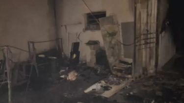 Perdió todo en un incendio  y apela a la solidaridad