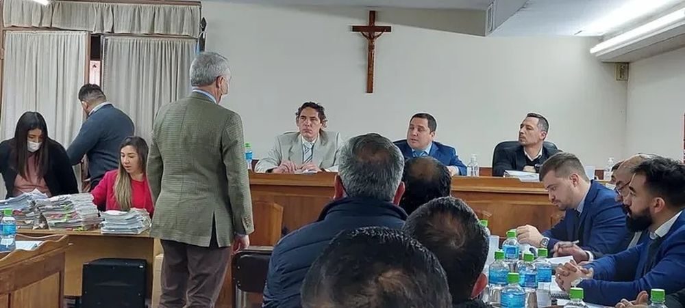 Se reanuda el debate después de un nuevo cuarto intermedio.&nbsp;