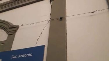 Estado. la delegación municipal de San Antonio, con varias grietas.
