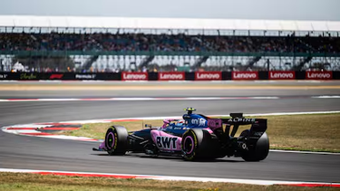 colapinto tuvo una buena largada, pero perdio ritmo y termino 12° en la sprint de silverstone