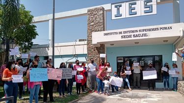 las contrataciones educativas privadas y el traspaso de los ies
