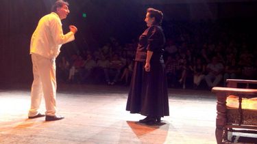 Esta noche se presenta “Las de Enfrente” en el Urbano Girardi