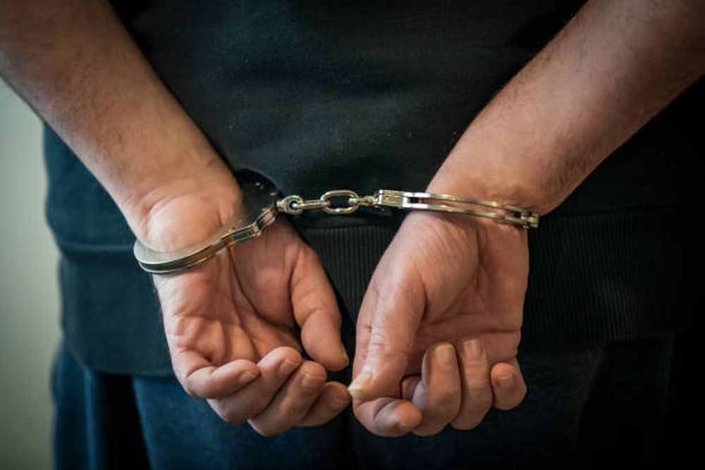 Detenido. El individuo denunciado fue imputado y detenido en el Penal de Miraflores.&nbsp;