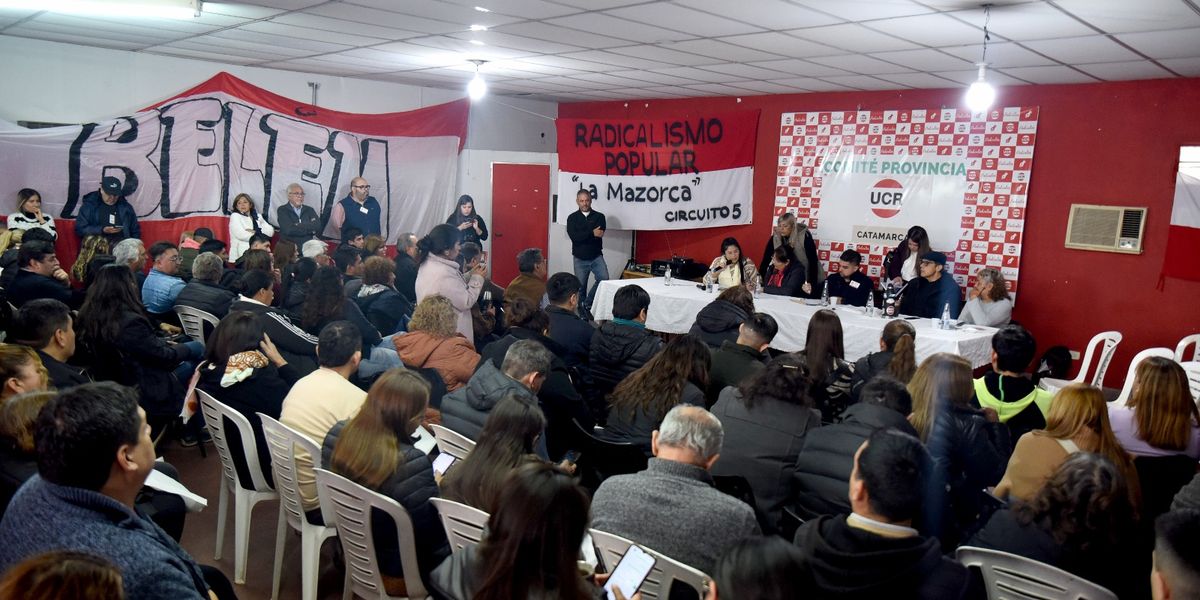 Convención de la UCR: convocatoria juvenil y reclamos del interior marcan la interna radical Convención de la UCR: convocatoria juvenil y reclamos del interior marcan la interna radical