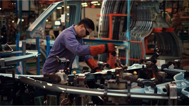 La industria lidera la caída del empleo formal y hablan de una situación de extrema fragilidad