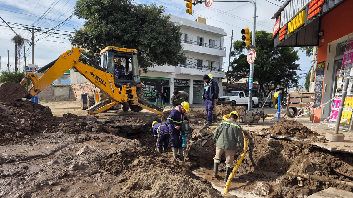 Por la rotura de una cañería, varios barrios de la Capital tendrán baja ...