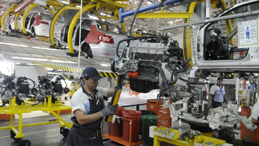 La industria automotriz da potentes señales de reactivación